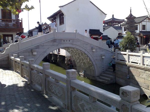 上海南翔老街报济桥